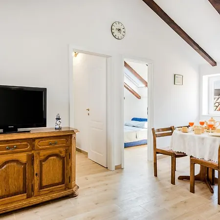 Sugar Suite,self Check In,split Center!! Apartament *