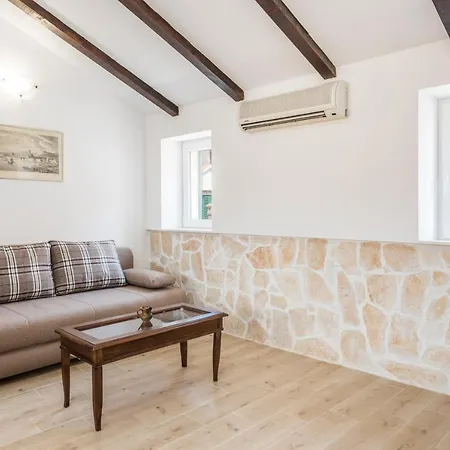 Apartment Sugar Suite,Self Check In,Split City Center!! *
