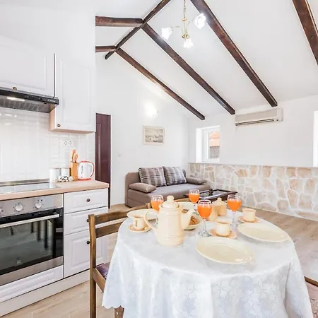 Sugar Suite,self Check In,split Center!! Apartman *